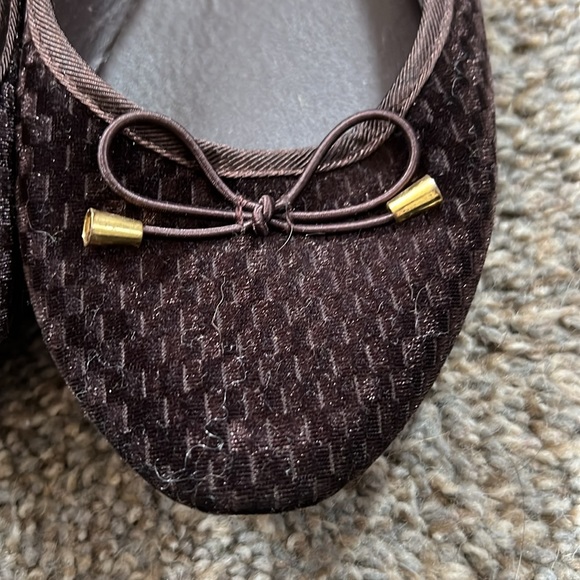 Flats - Picture 3 of 3